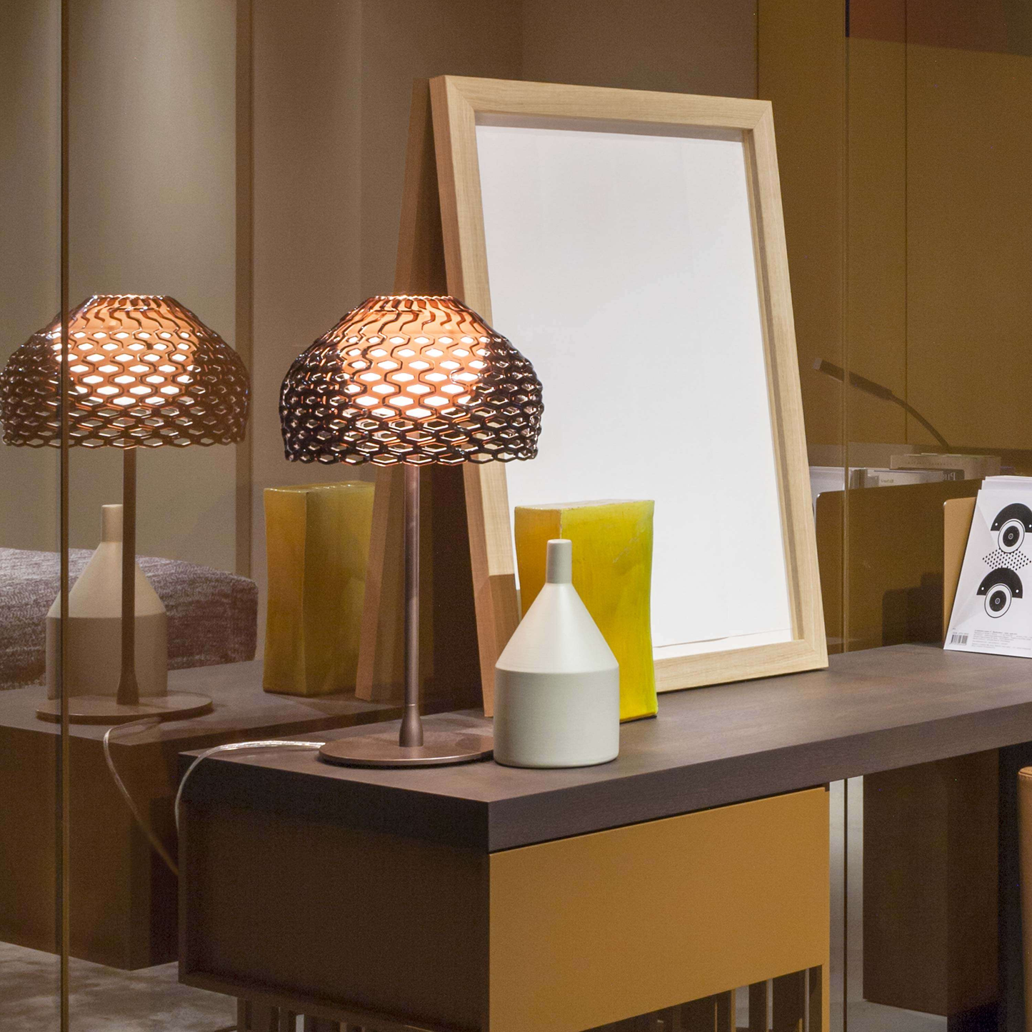 FLOS TATOU TABLE