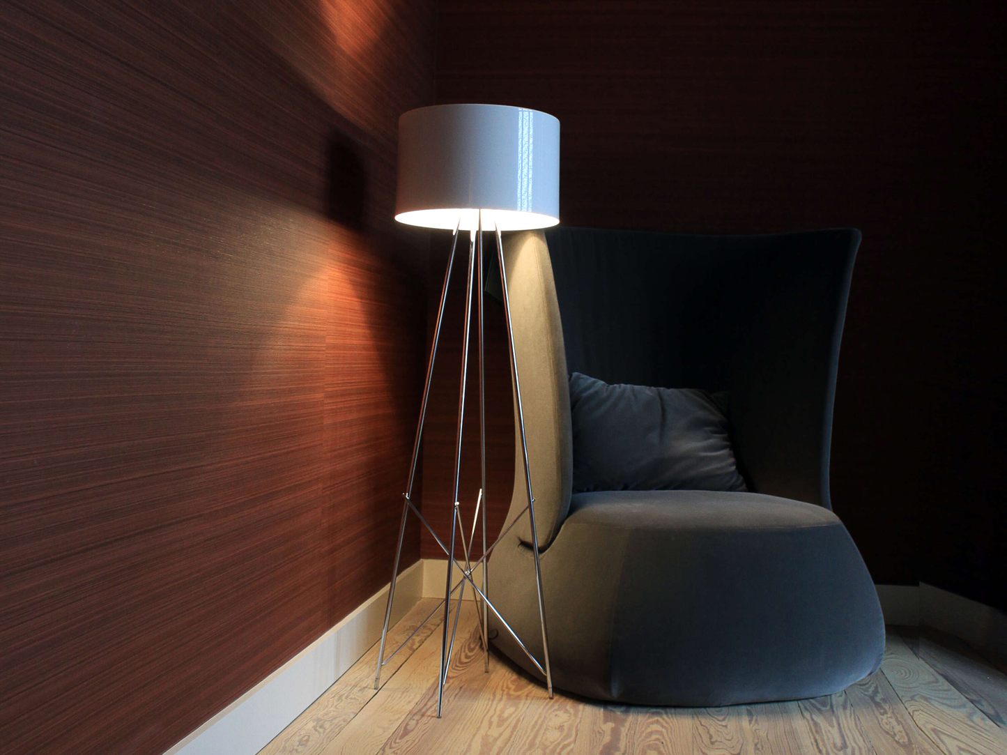 FLOS RAY FLOOR