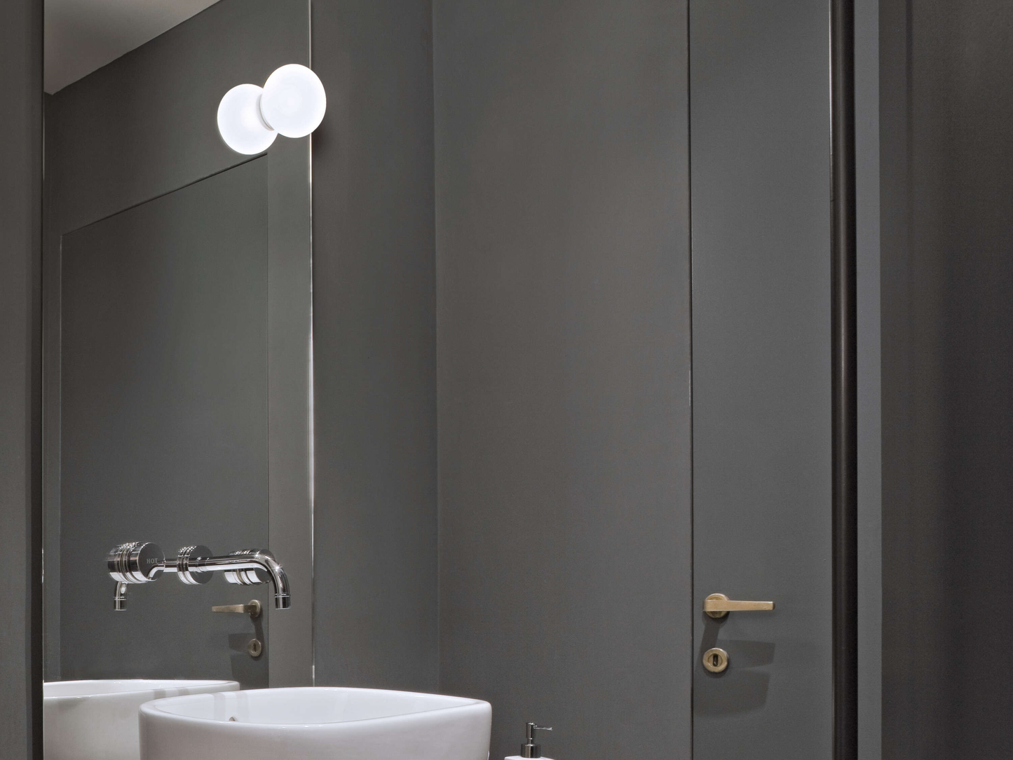 FLOS GLO-BALL WALL MINI CEILING/WALL MIRROR