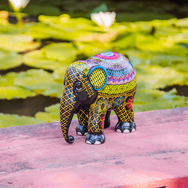 ART DÉCORATION DÉFILÉ D'ÉLÉPHANTS NIMA NIMA
