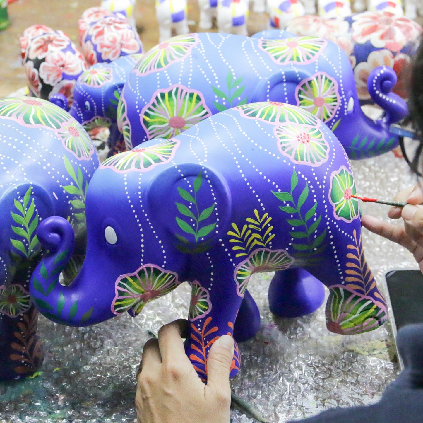 ART DECORATION ELEPHANT PARADE WATER FLOWERS