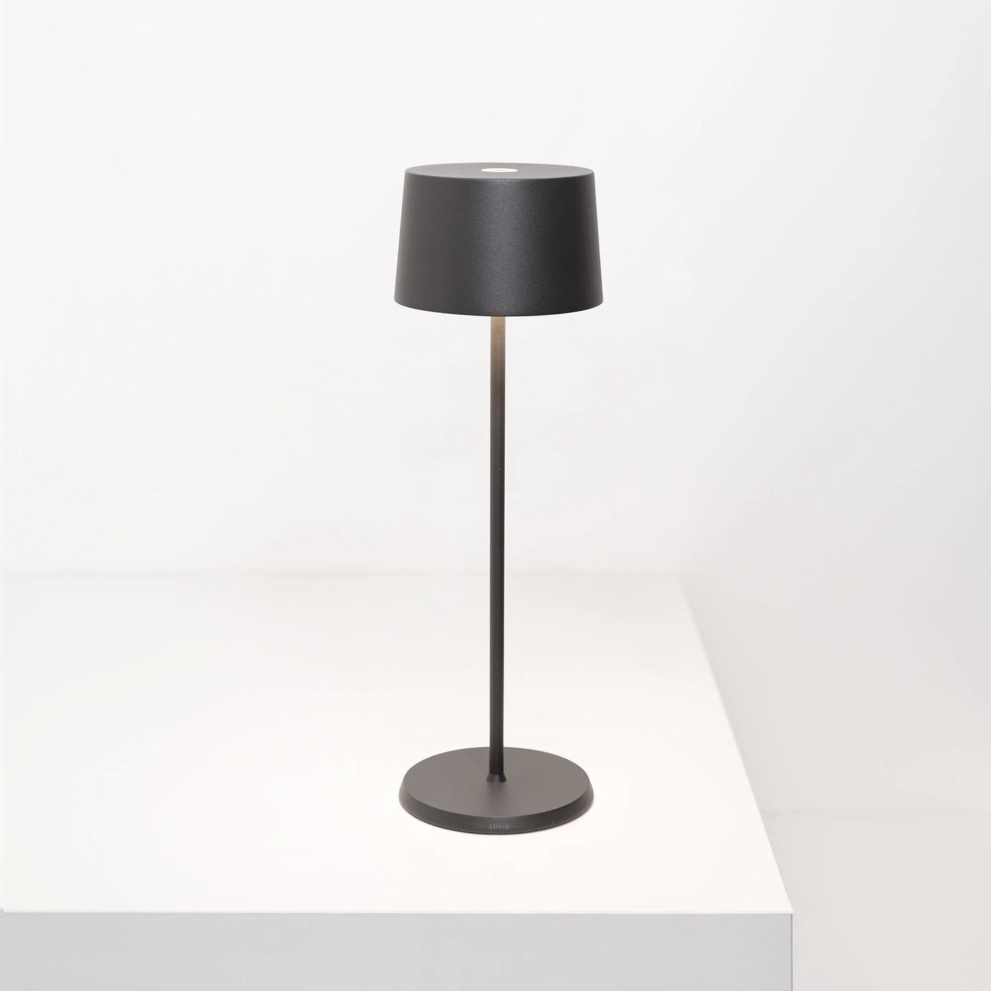 ZAFFERANO OLIVIA LAMPADA DA TAVOLO