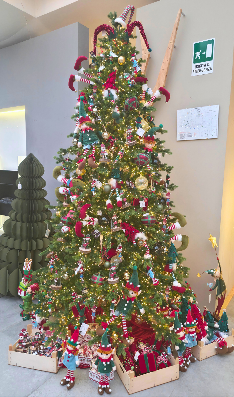 ALBERO DI NATALE H 270 7500 LED IN STOCK