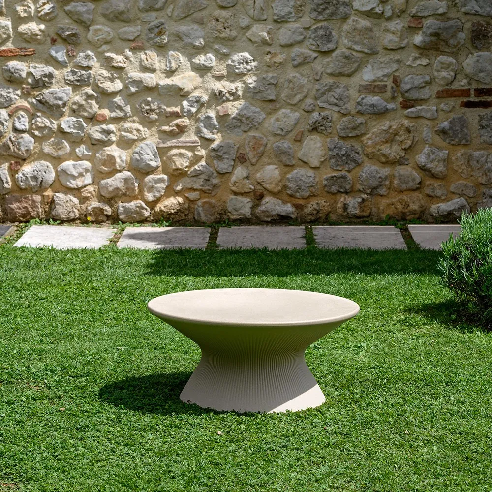 PLUST FADE COFFEE TABLE
