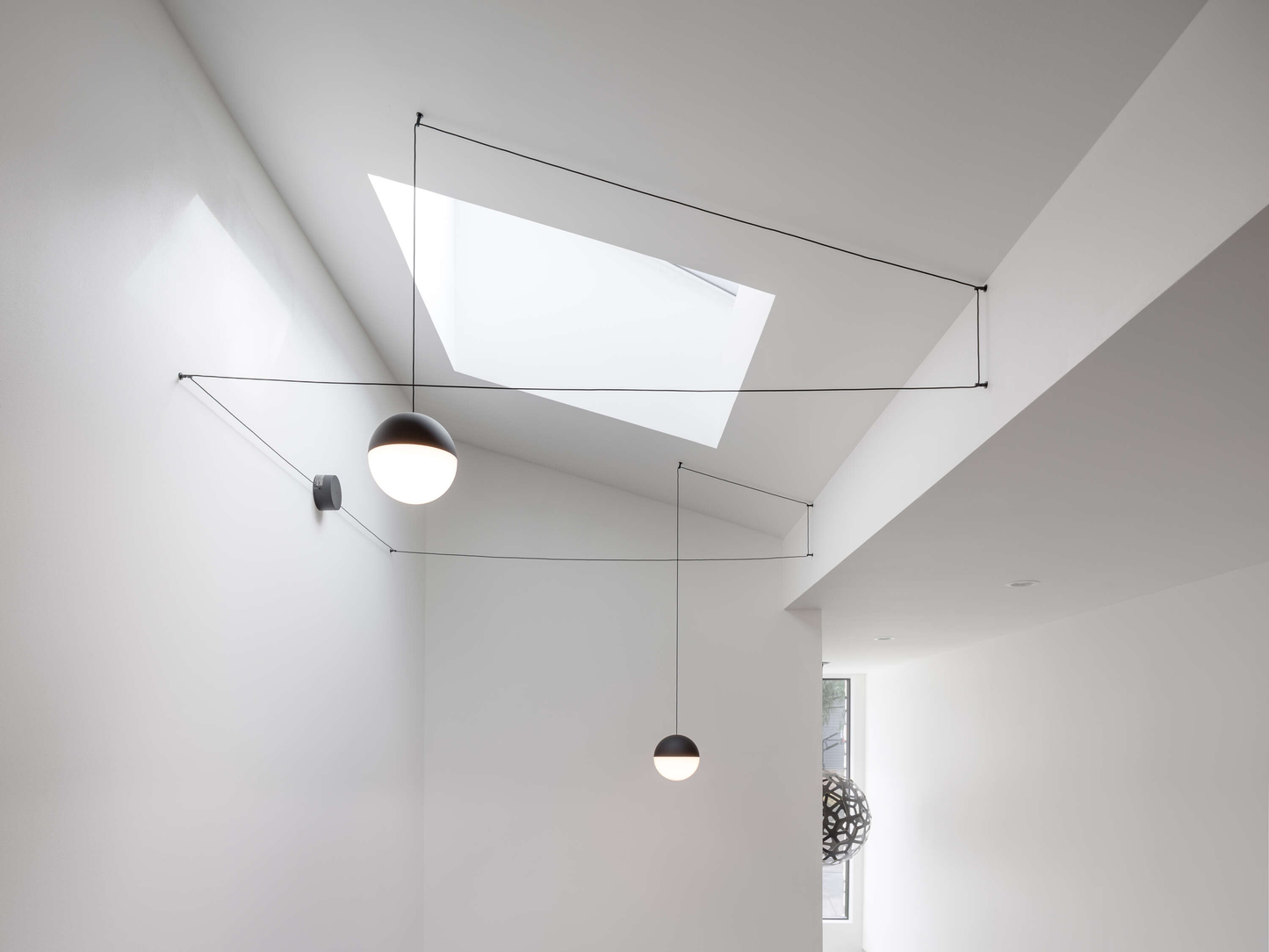 FLOS STRING LIGHT SPHERE