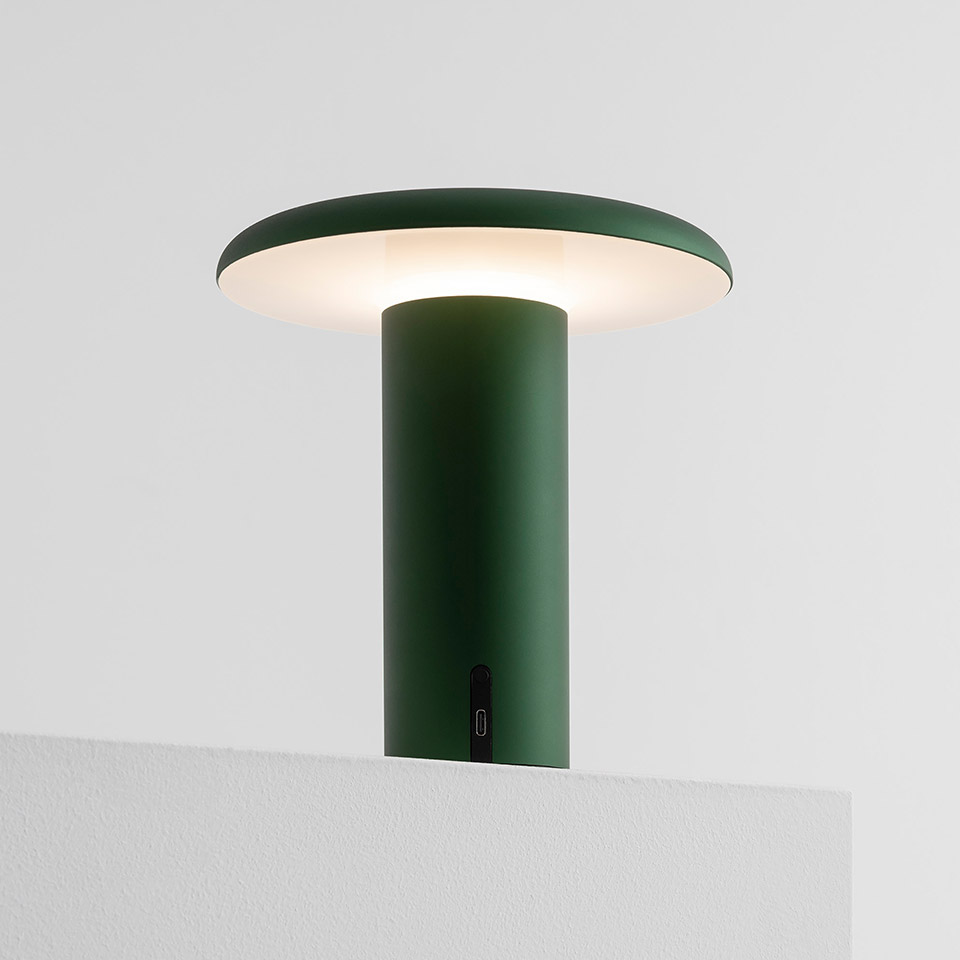 ARTEMIDE TAKKU