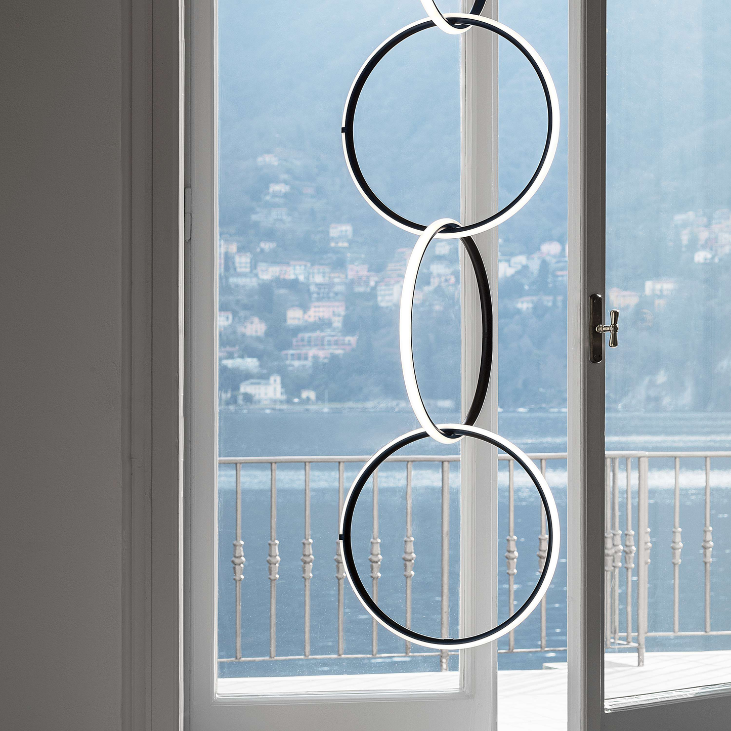 FLOS ARRANGEMENTS ROUND MEDIUM
