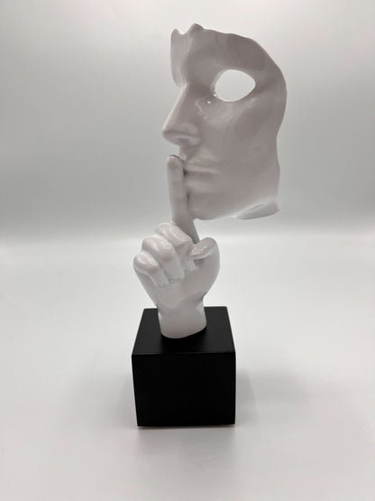 ONLYLUX SILENCE STATUE