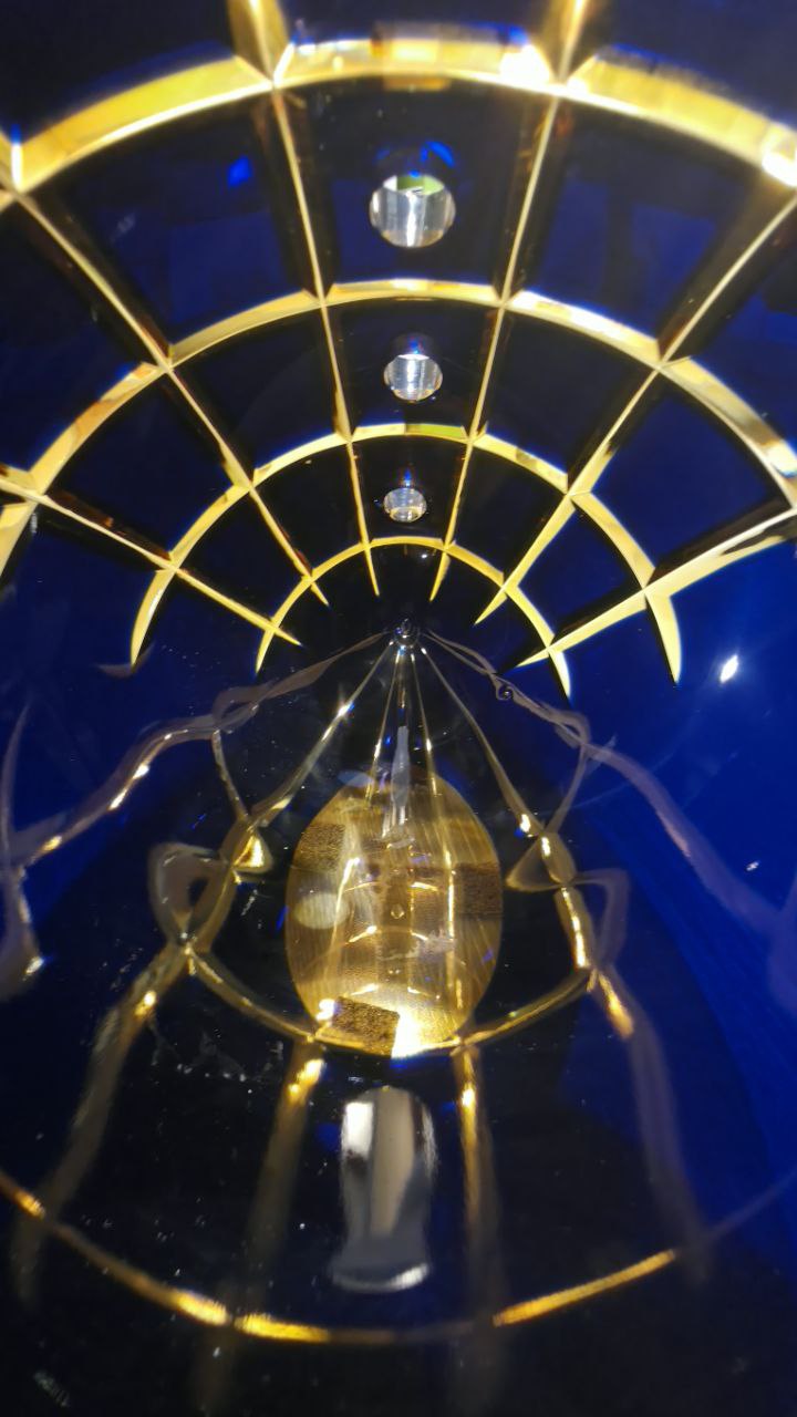 TONDO DONI VASO ALIEN AMBRA BLU