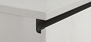 Pattern 11 — Gola scavata con maniglia diagonal